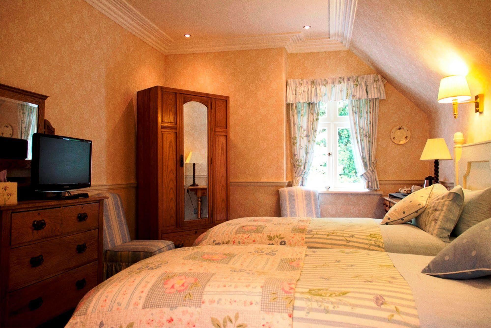 Corriegour Lodge Hotel Letterfinlay Eksteriør billede